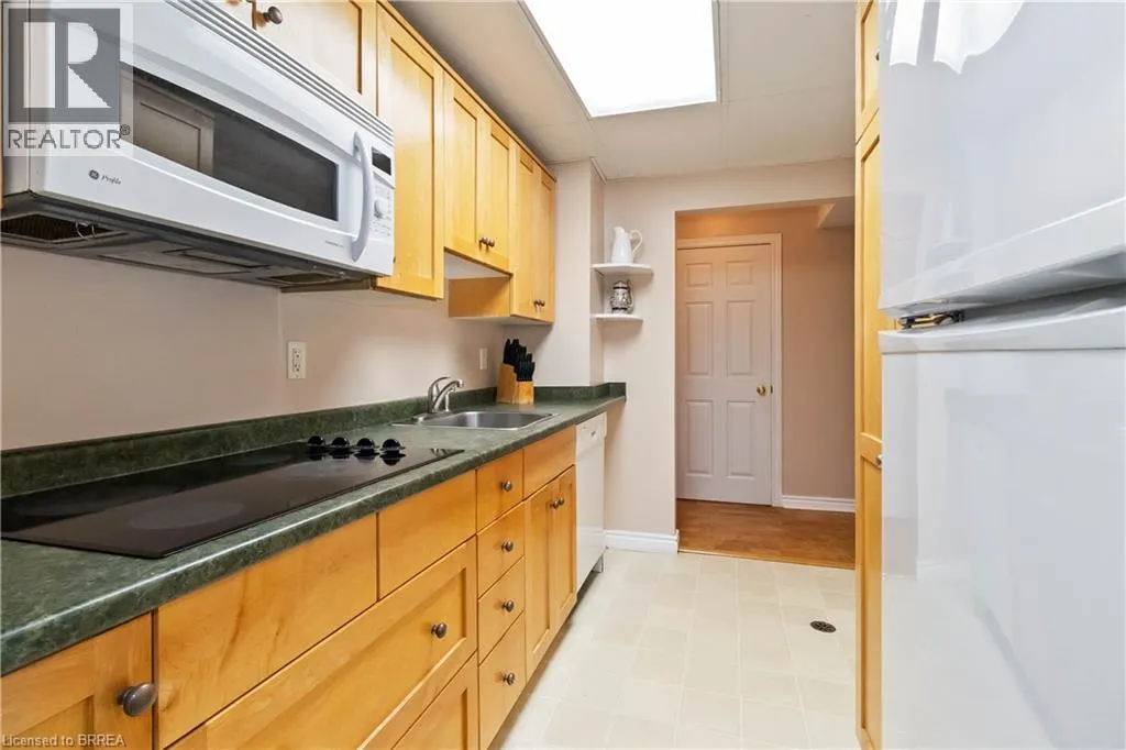 34 SYMPATICA Crescent