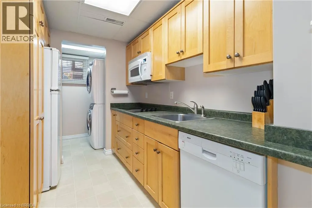 34 SYMPATICA Crescent
