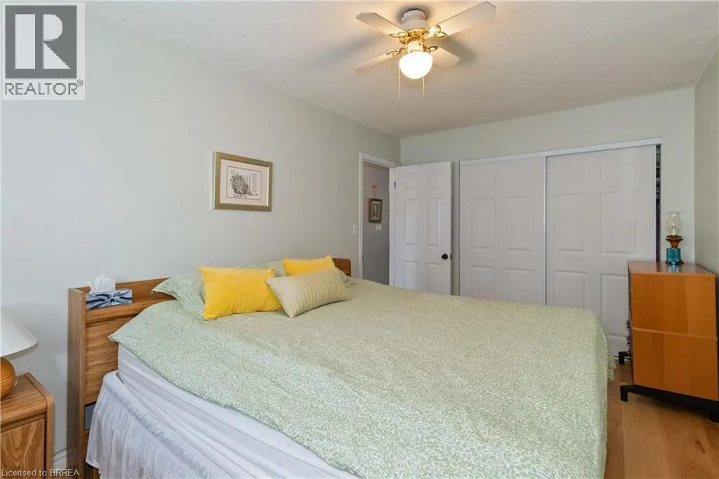 34 SYMPATICA Crescent