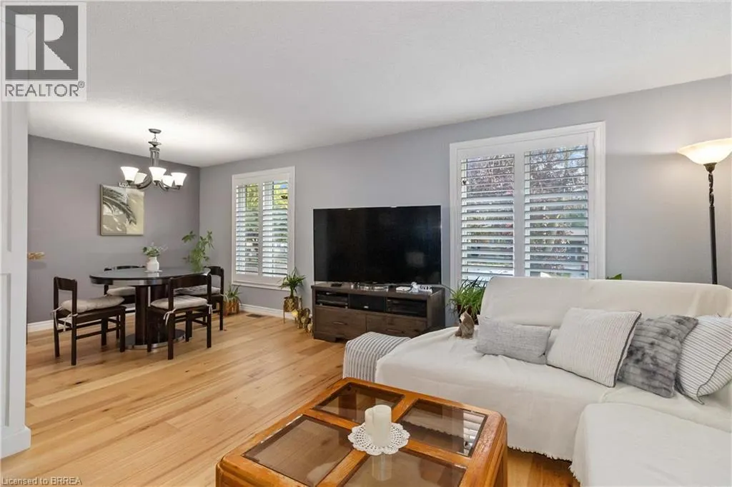 34 SYMPATICA Crescent