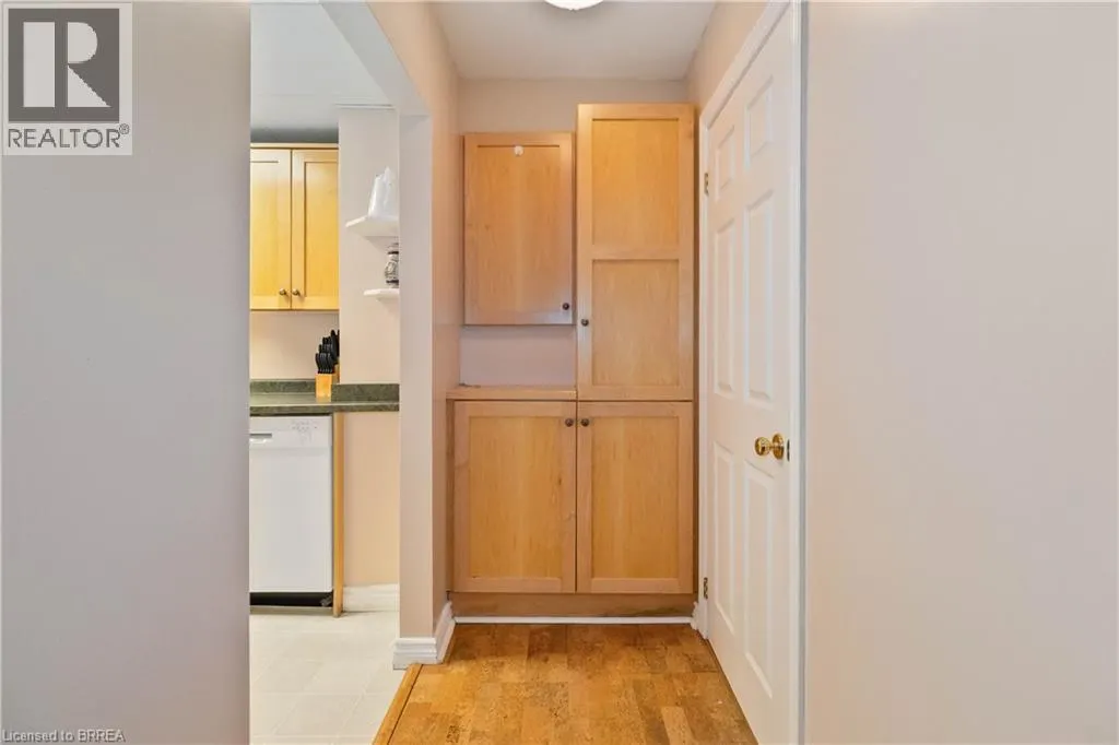 34 SYMPATICA Crescent