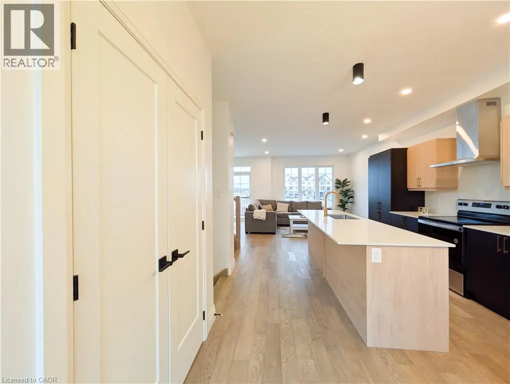 235 KENNINGTON Way Unit# 08, #08