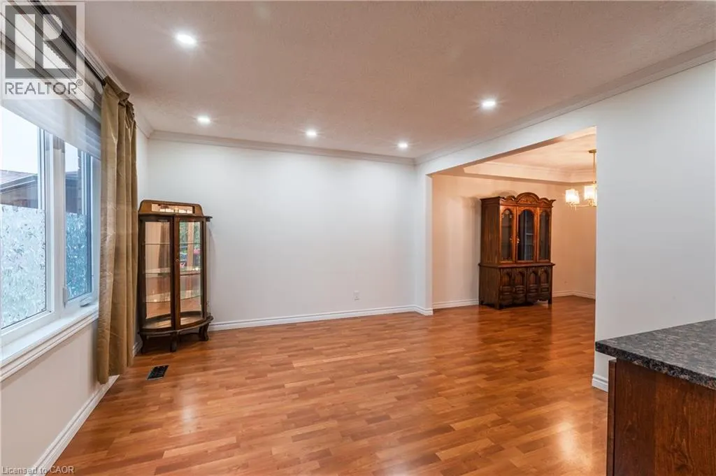 48 WINDERMERE Court