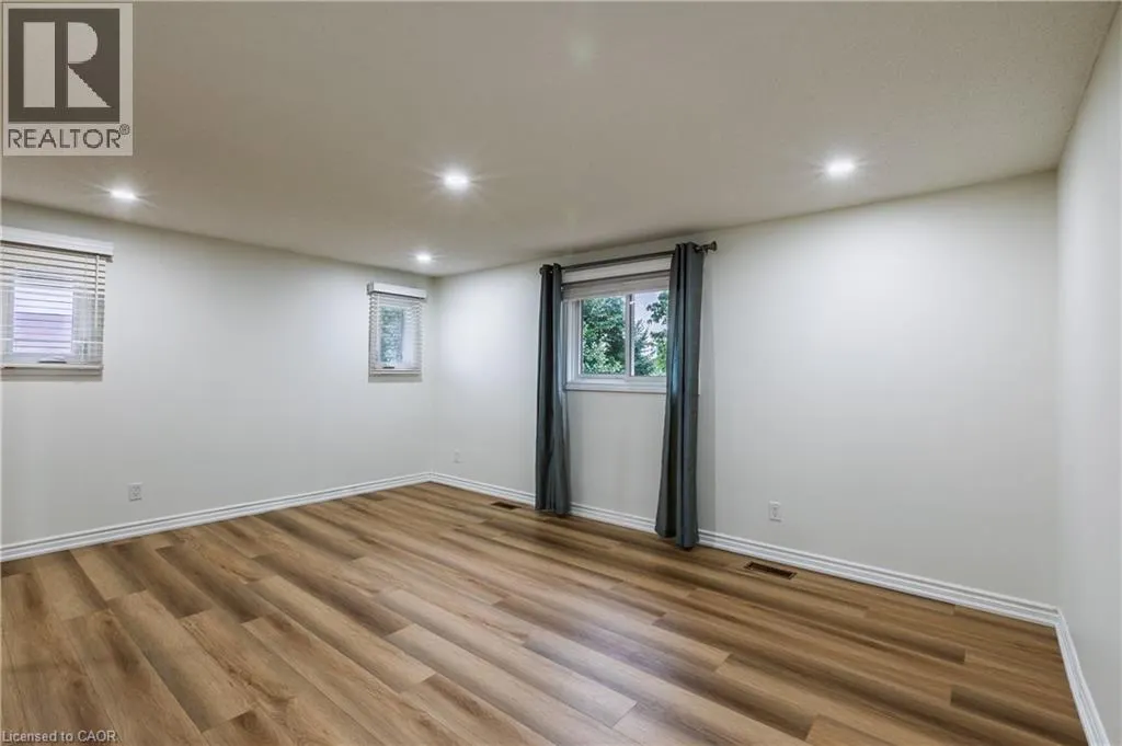 48 WINDERMERE Court
