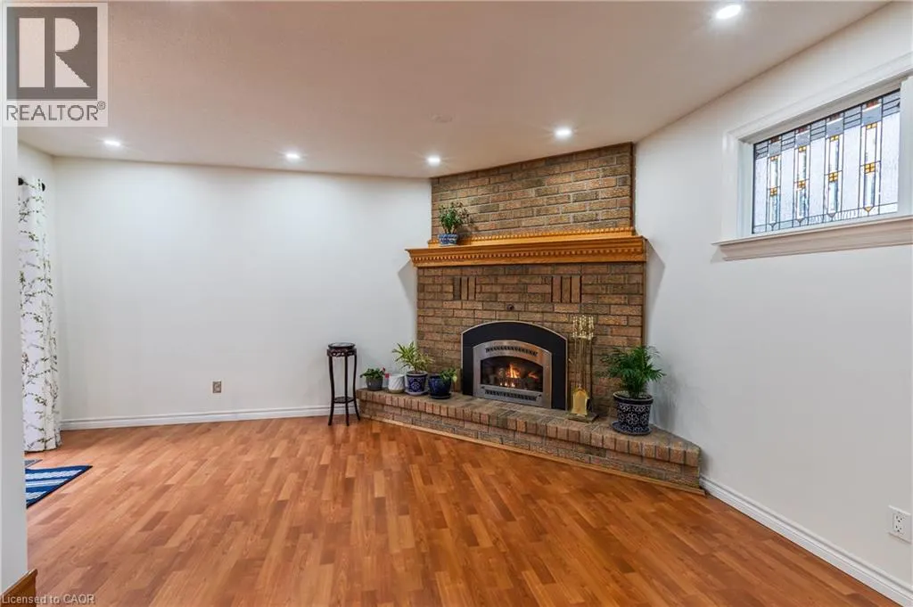 48 WINDERMERE Court