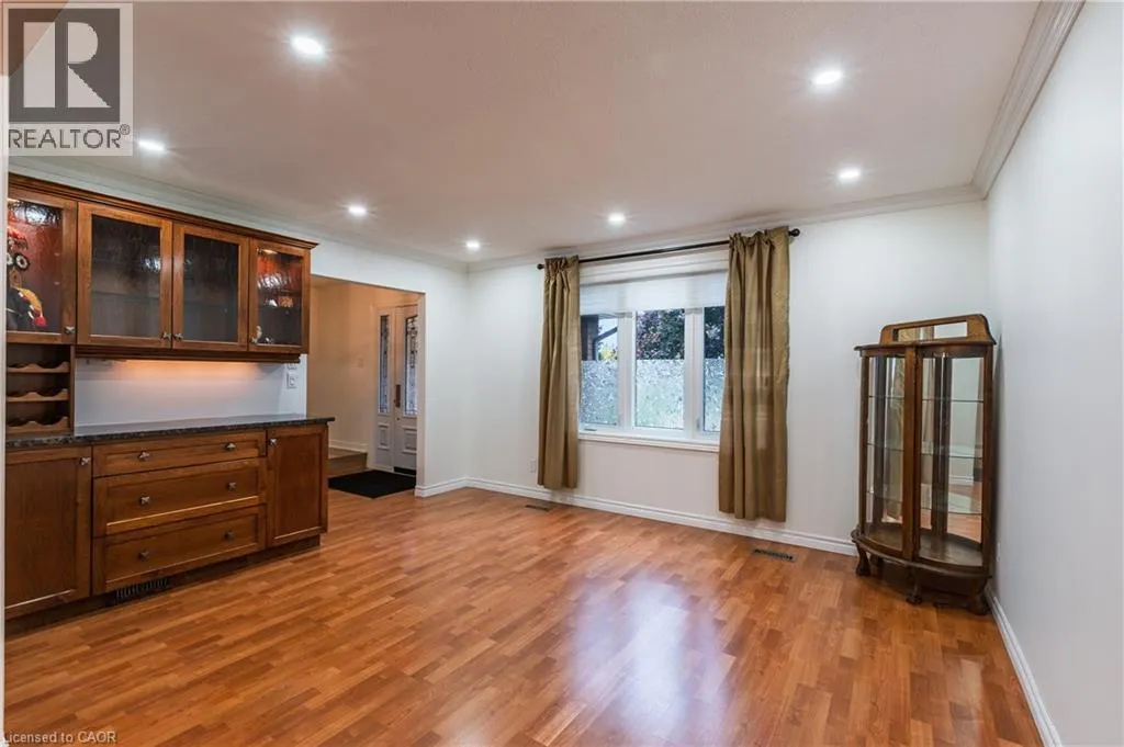 48 WINDERMERE Court