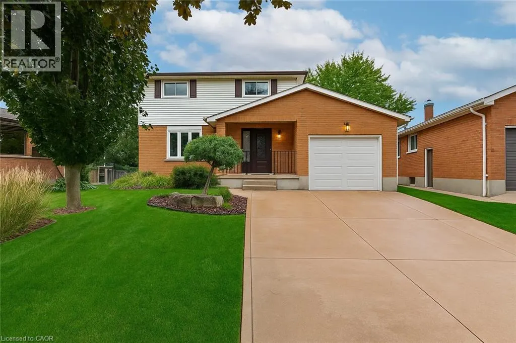 48 WINDERMERE Court