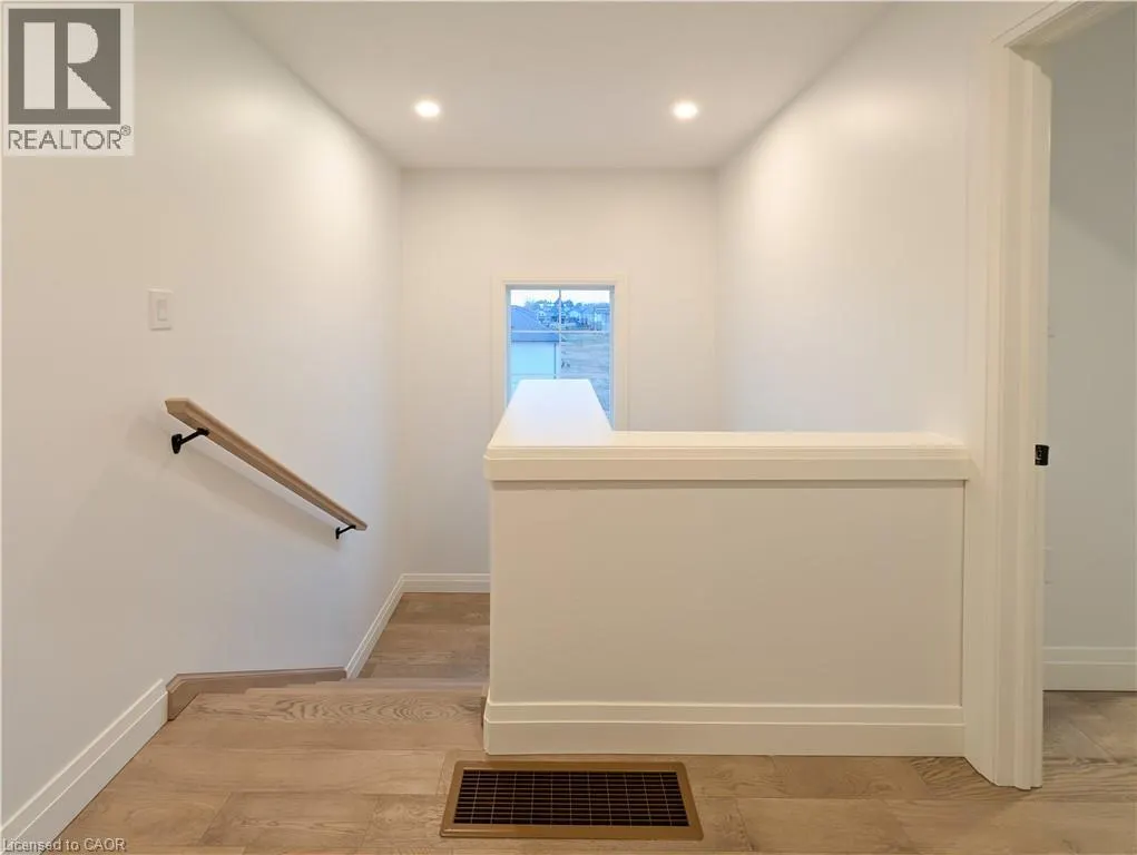 235 KENNINGTON Way Unit# 13, #13