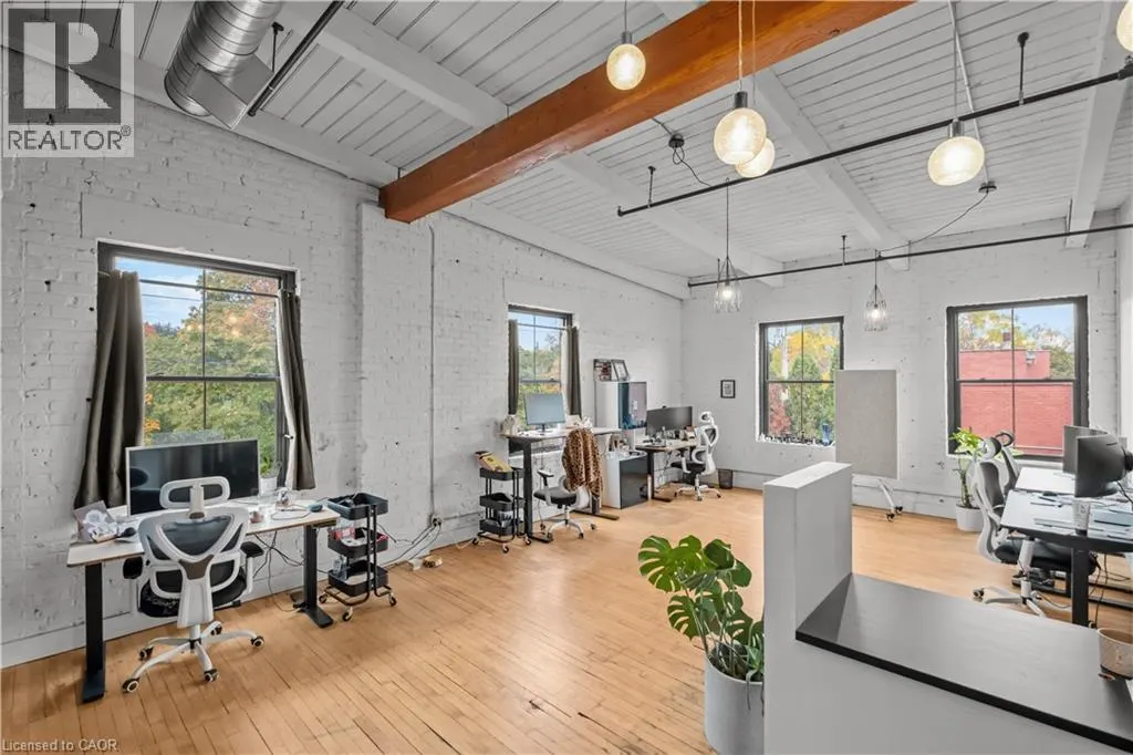 135 GEORGE Street N Unit# 200, #200