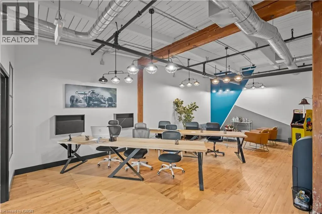 135 GEORGE Street N Unit# 202, #202