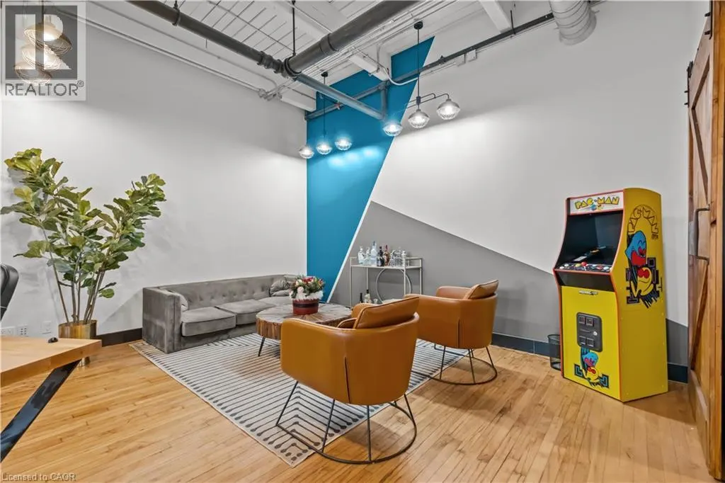 135 GEORGE Street N Unit# 202, #202