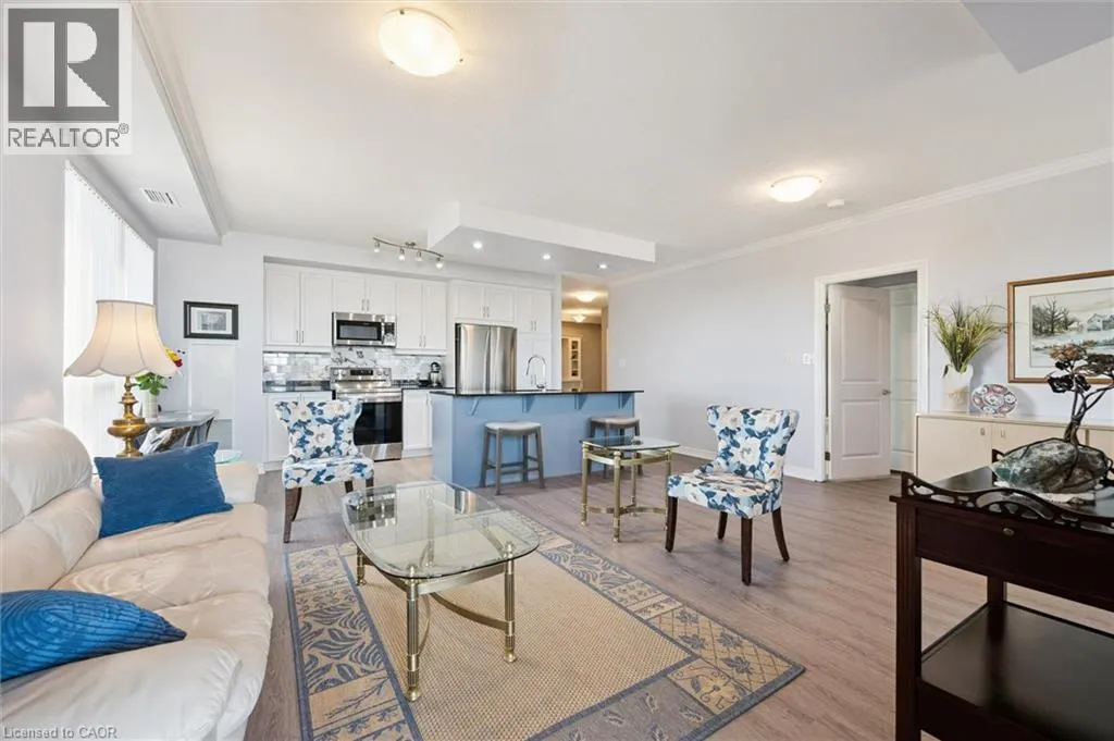 539 BELMONT Avenue W Unit# 809, #809