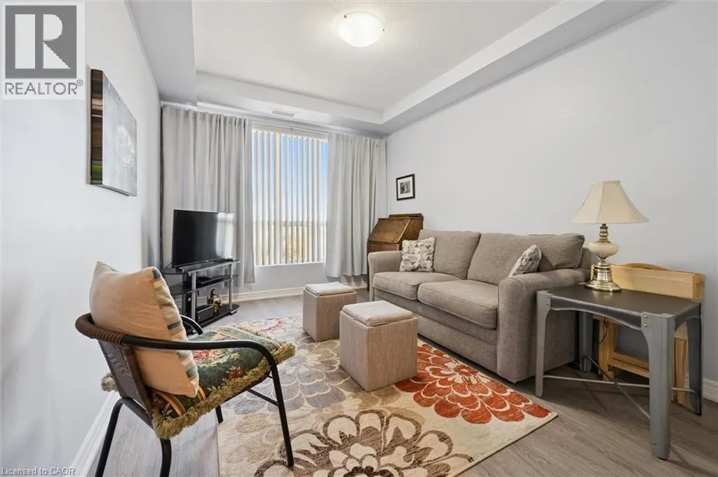539 BELMONT Avenue W Unit# 809, #809
