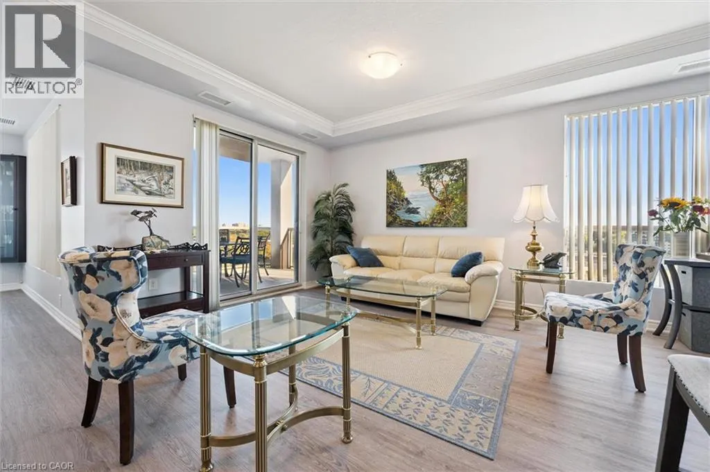 539 BELMONT Avenue W Unit# 809, #809