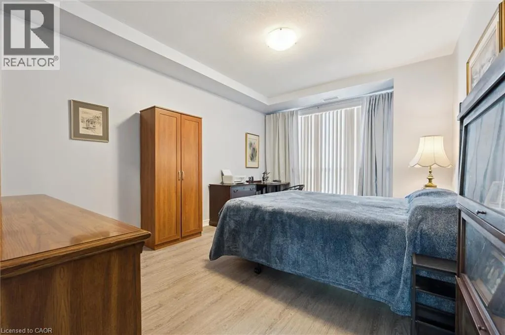 539 BELMONT Avenue W Unit# 809, #809