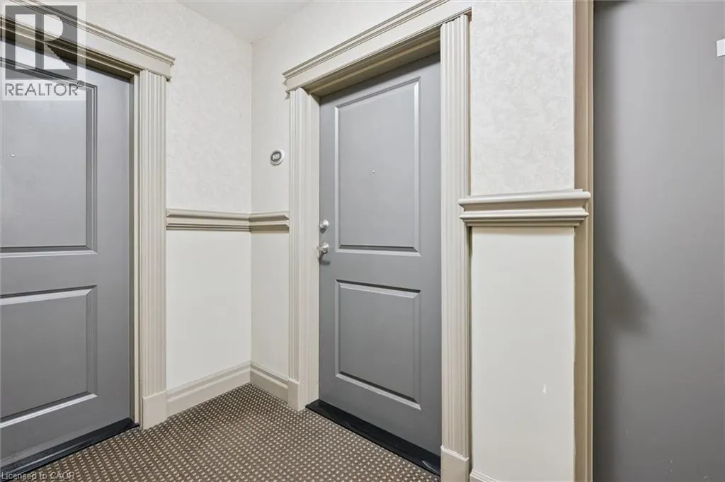539 BELMONT Avenue W Unit# 809, #809
