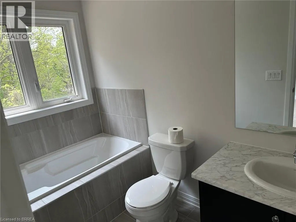 585 COLBORNE Street E Unit# 1304, #1304