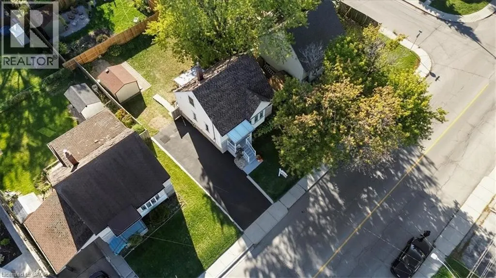 832 QUEENSDALE Avenue