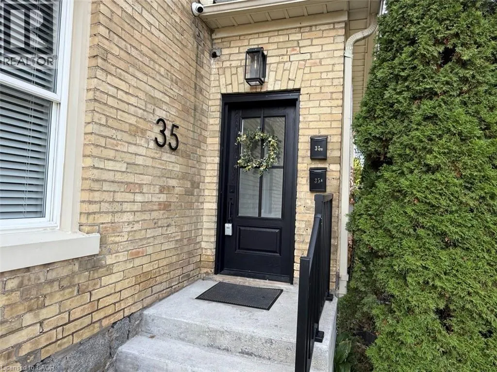 35A VICTORIA Avenue