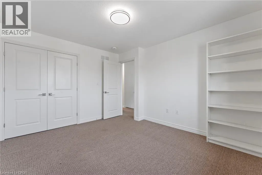 68 DODMAN Crescent