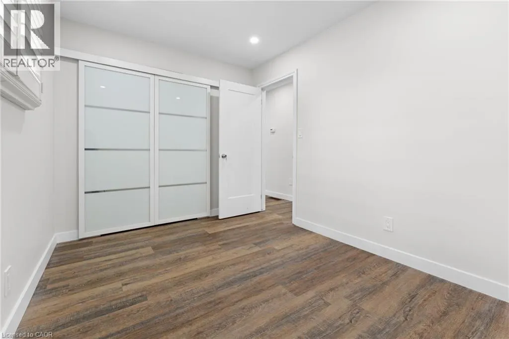 121 TOLLGATE Road