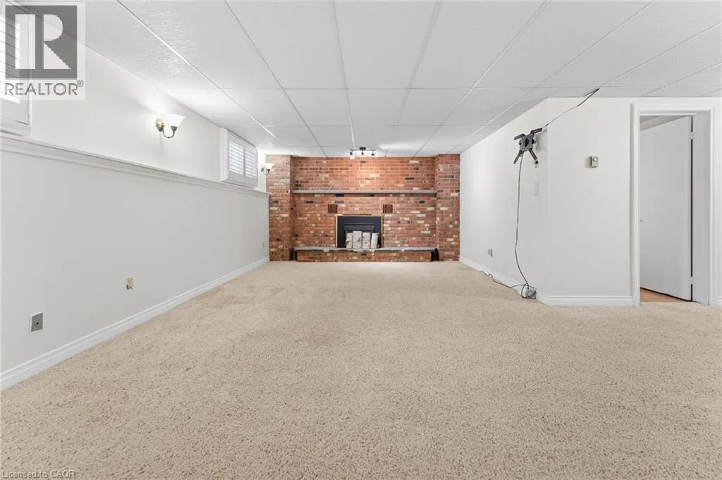 121 TOLLGATE Road