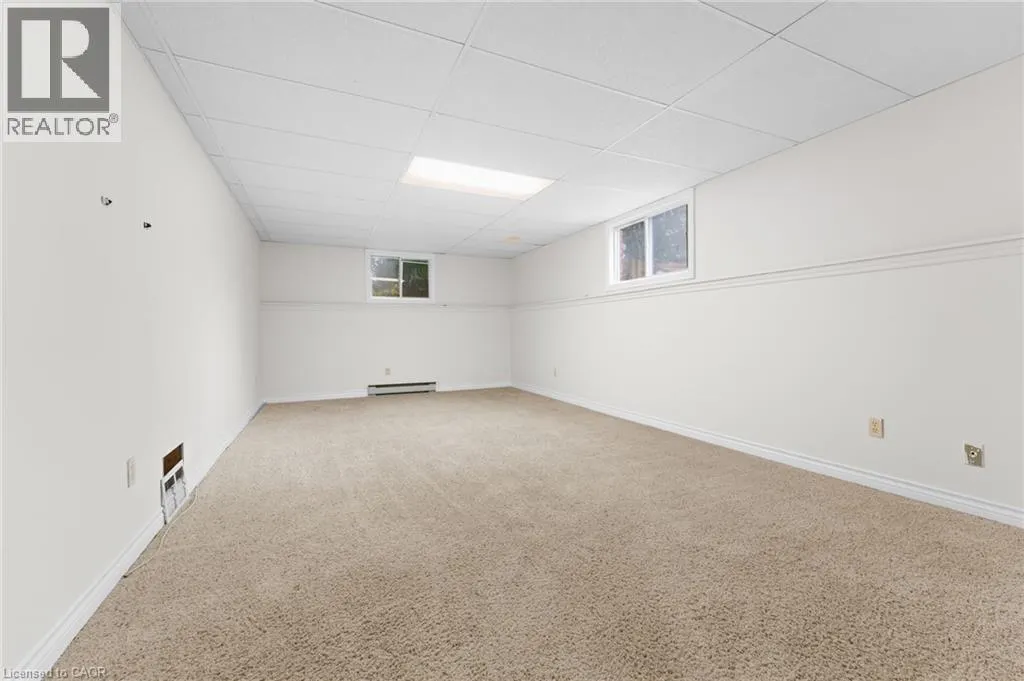 121 TOLLGATE Road