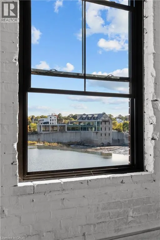 135 GEORGE Street N Unit# 204, #204