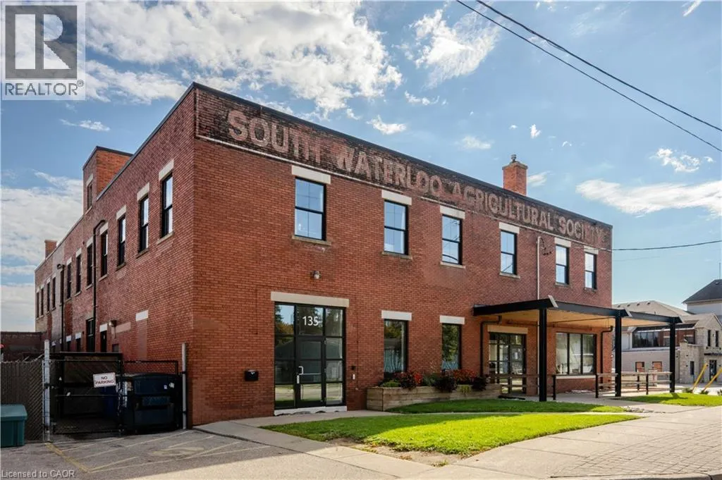 135 GEORGE Street N Unit# 204, #204