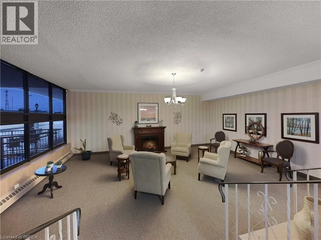 640 WEST Street Unit# 101, #101
