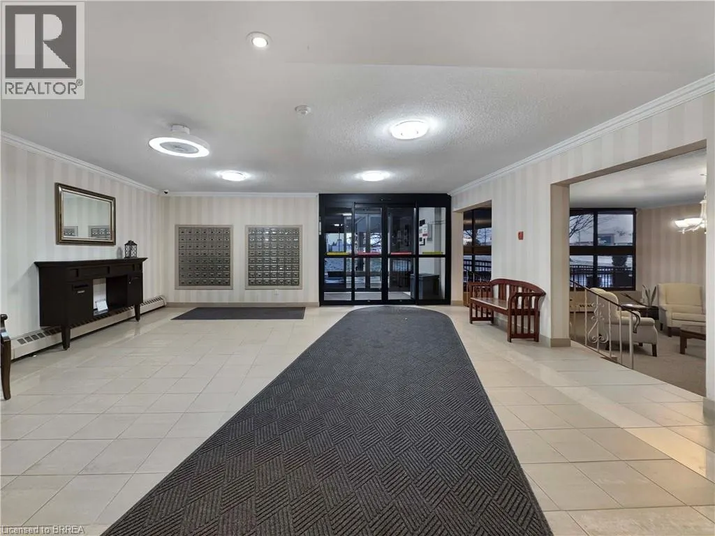640 WEST Street Unit# 101, #101