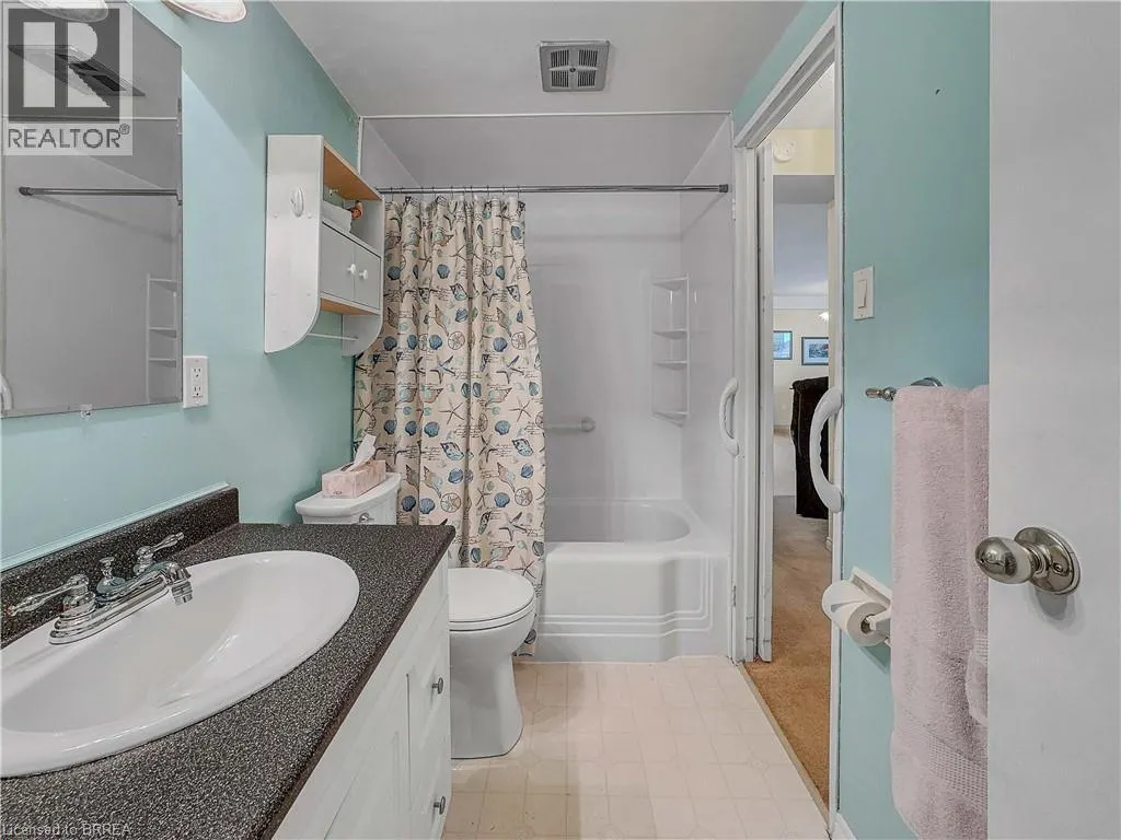 640 WEST Street Unit# 101, #101