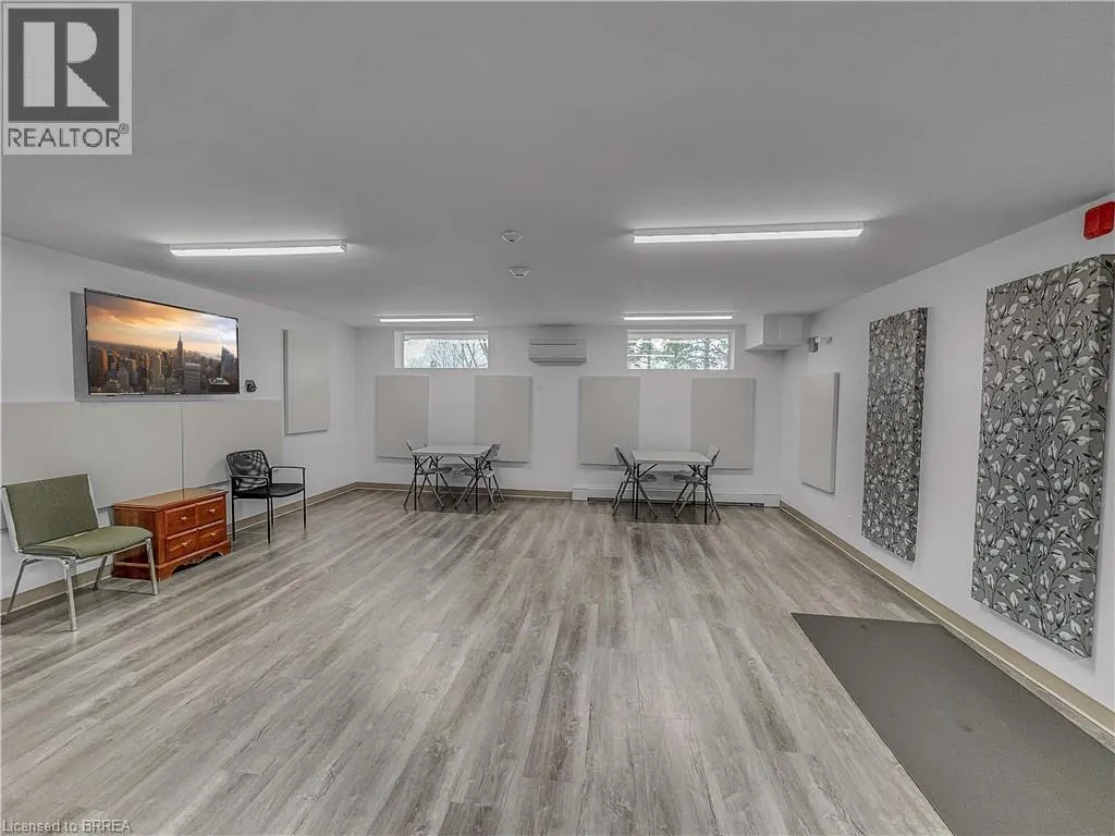 640 WEST Street Unit# 101, #101