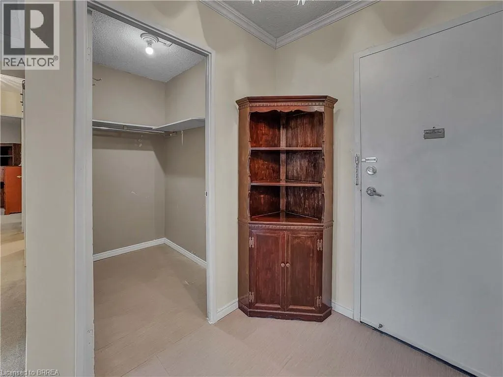 640 WEST Street Unit# 101, #101