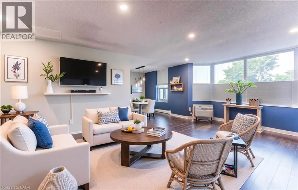 55 GREEN VALLEY Drive Unit# 210, #210