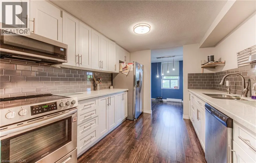 55 GREEN VALLEY Drive Unit# 210, #210