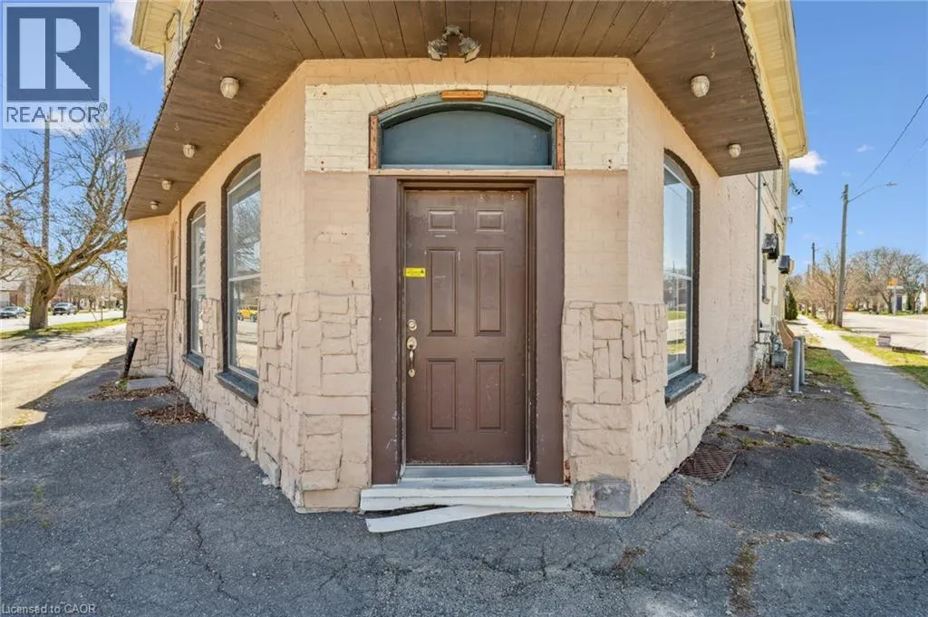75 - 79 ERIE Avenue