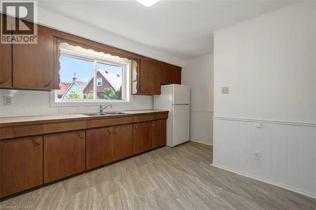 14 NIAGARA Street