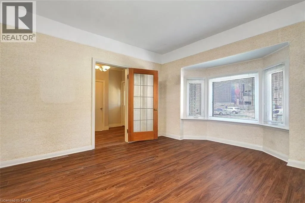 14 NIAGARA Street