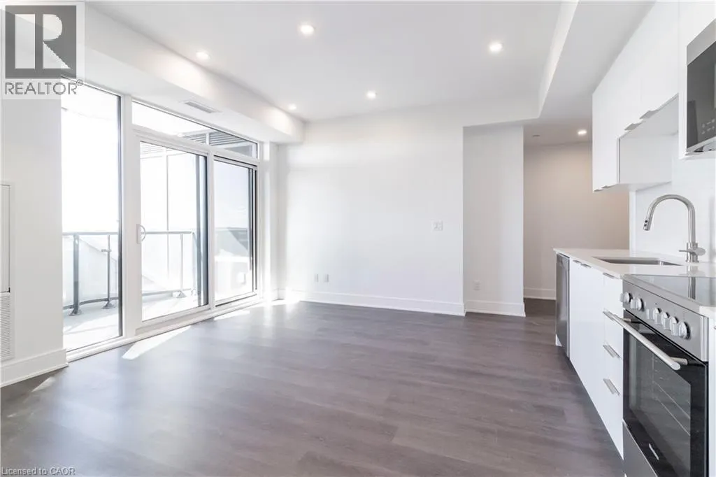 25 WELLINGTON Street S Unit# 2103, #2103
