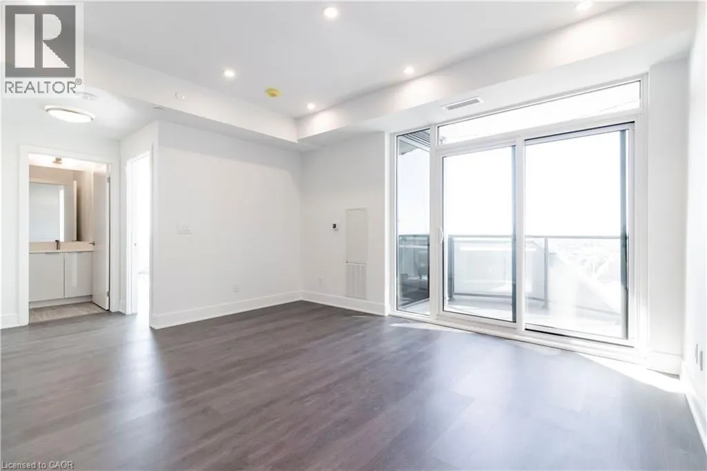 25 WELLINGTON Street S Unit# 2103, #2103