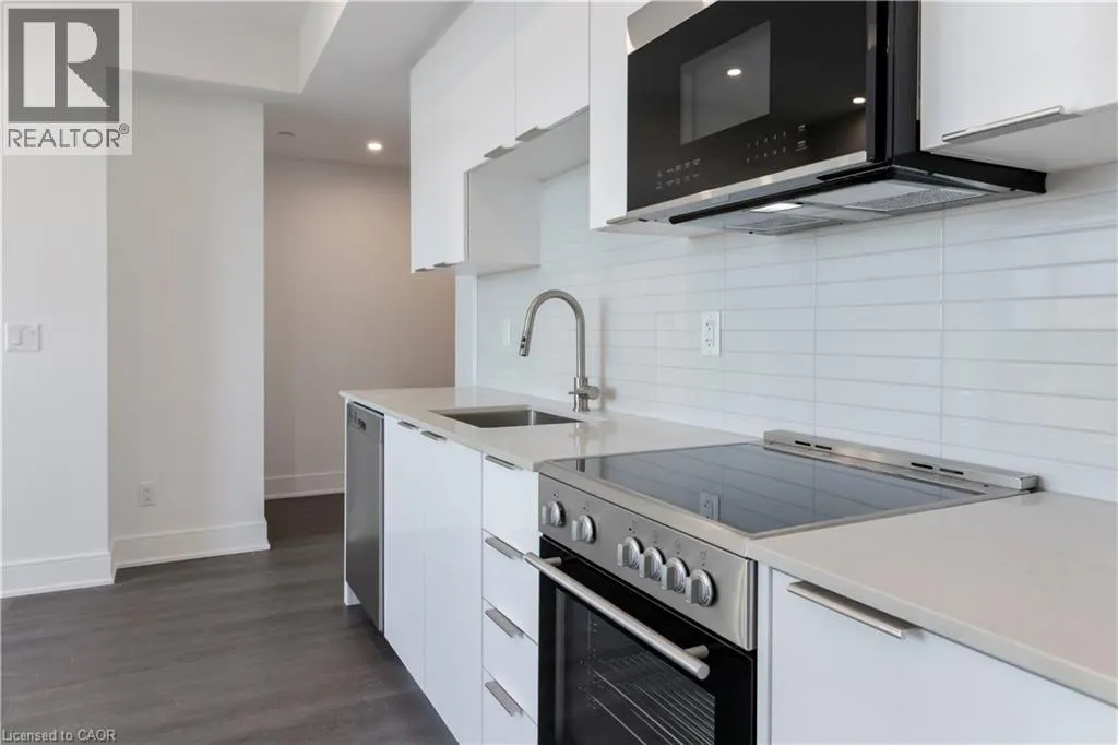 25 WELLINGTON Street S Unit# 2103, #2103