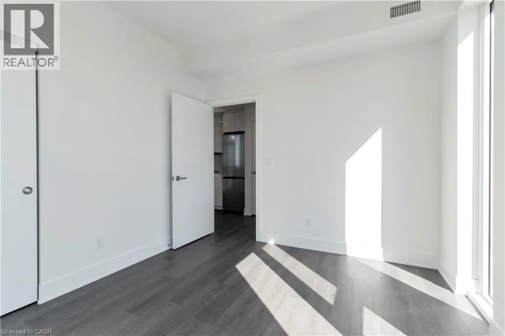 25 WELLINGTON Street S Unit# 2103, #2103