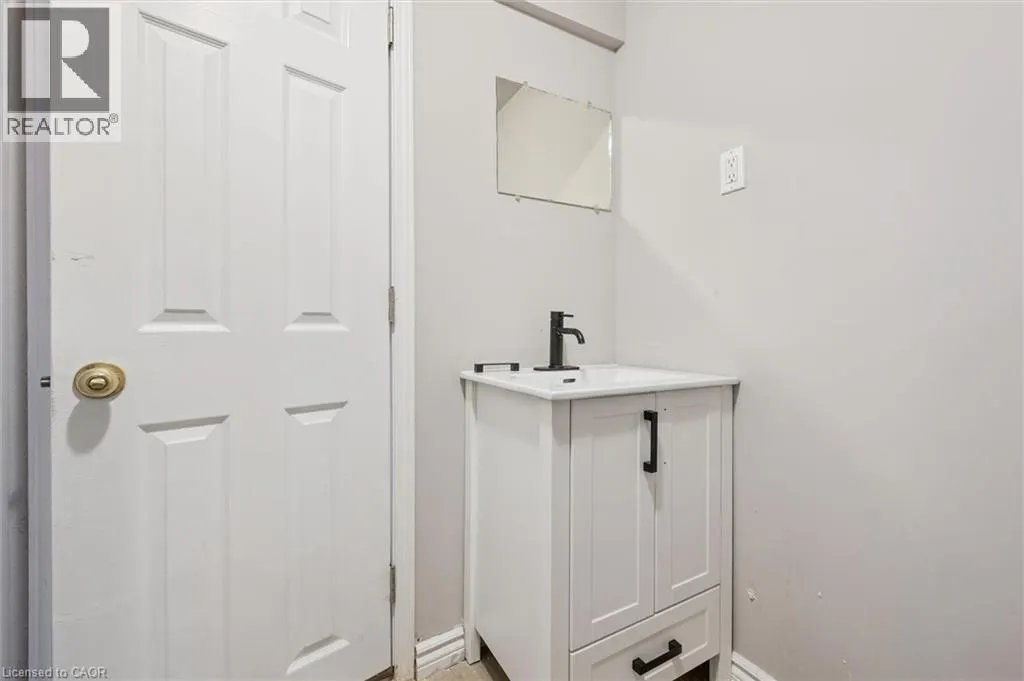 902 E KING Street E Unit# 2A, #2A