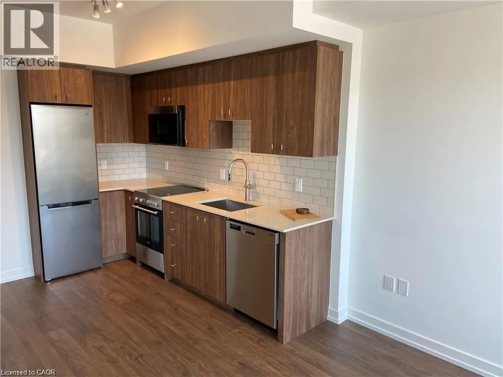 5 WELLINGTON Street Unit# 808, #808