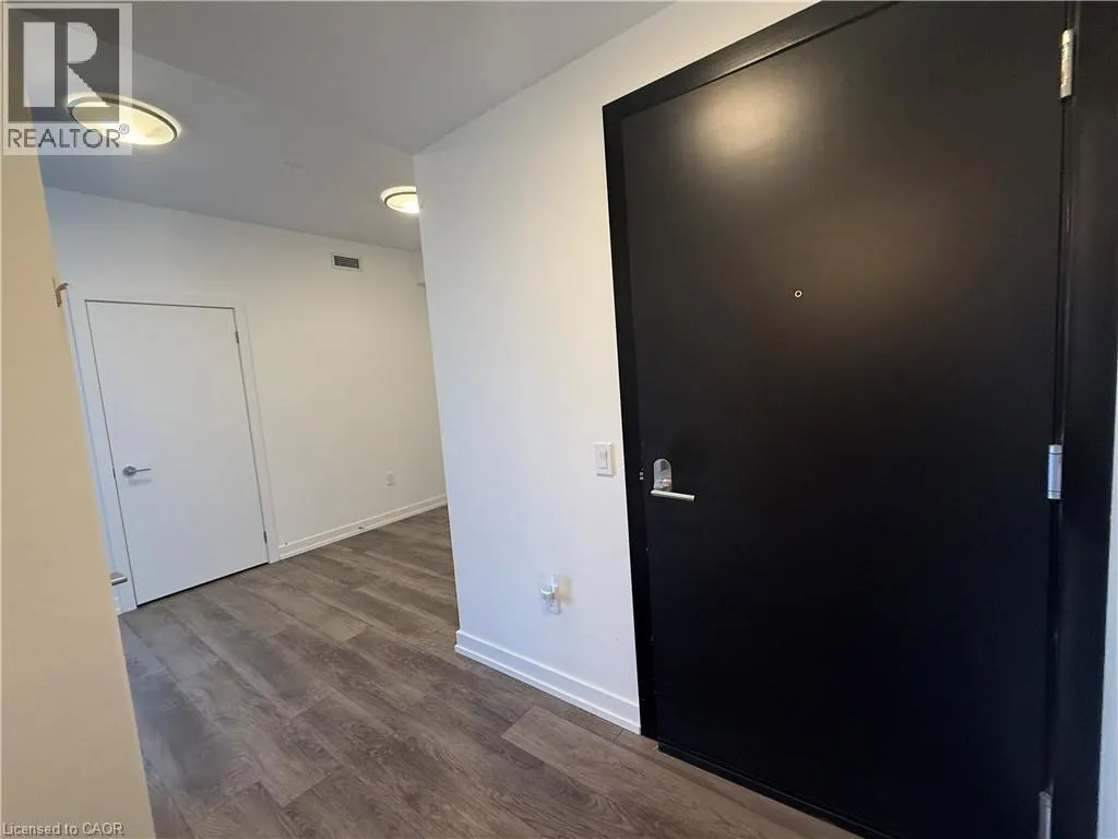 5 WELLINGTON Street Unit# 808, #808