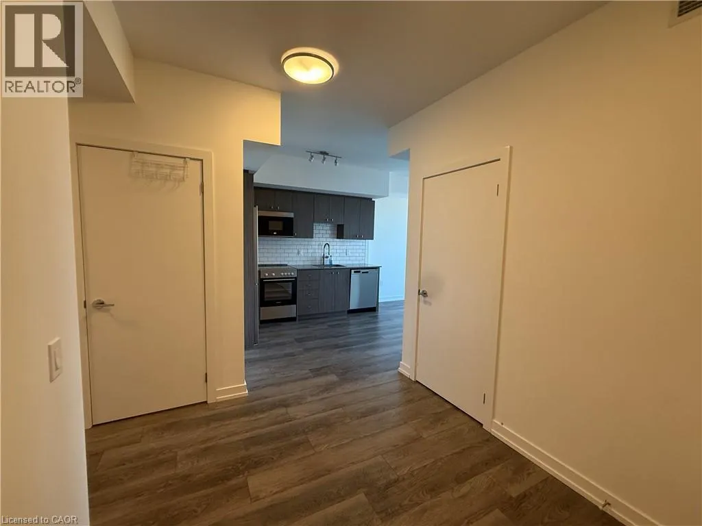 5 WELLINGTON Street Unit# 808, #808