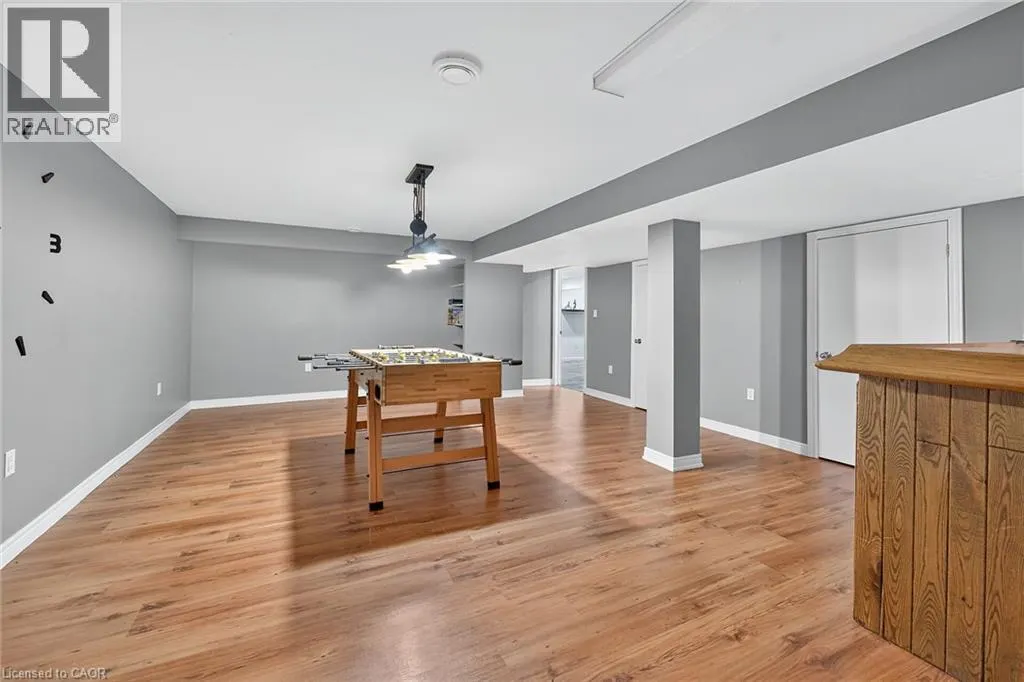 27 SURREY Drive