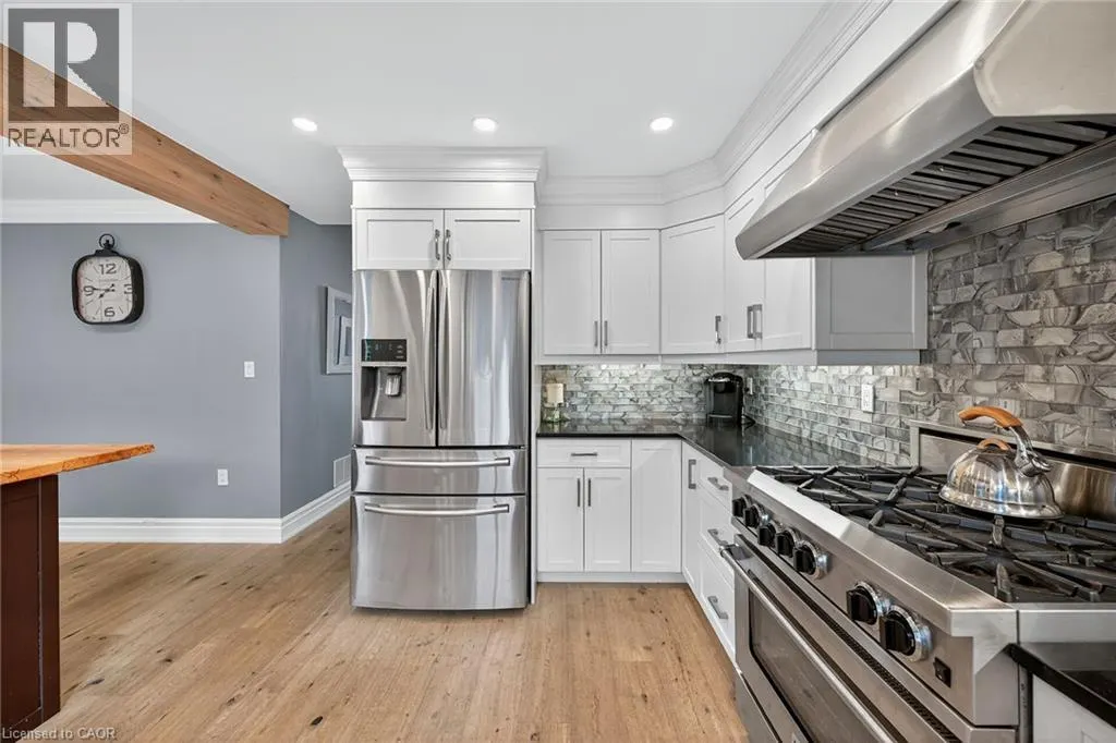 27 SURREY Drive