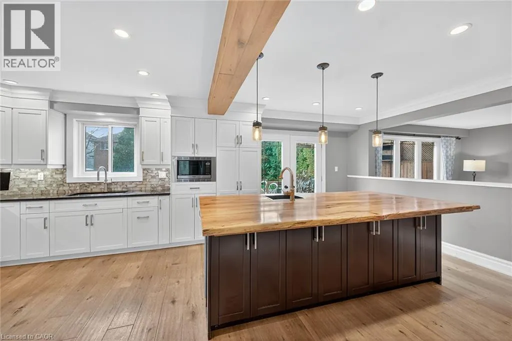 27 SURREY Drive